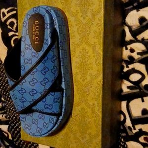 sandles size 38 color blue